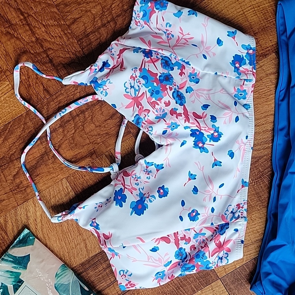 Shein Bikini - Picture 3 of 4